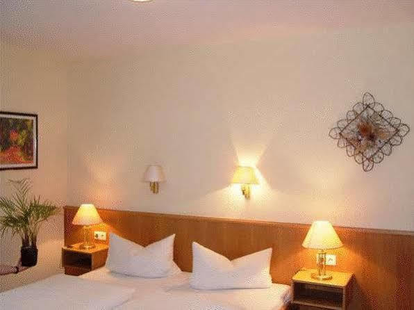 Gasthof Kegel Waren  Ngoại thất bức ảnh